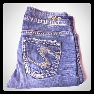 - 🆑 2 for $12 🆑 Silver Jeans Size 28